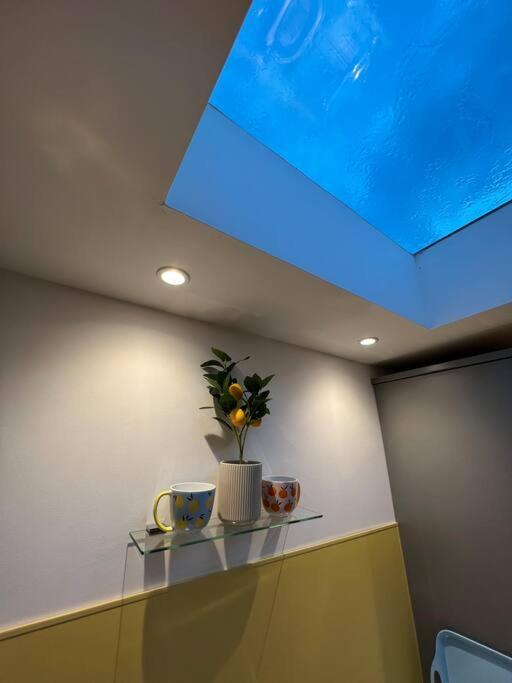 רדרות' Citrus Chalet, Modern Light And Airy! מראה חיצוני תמונה