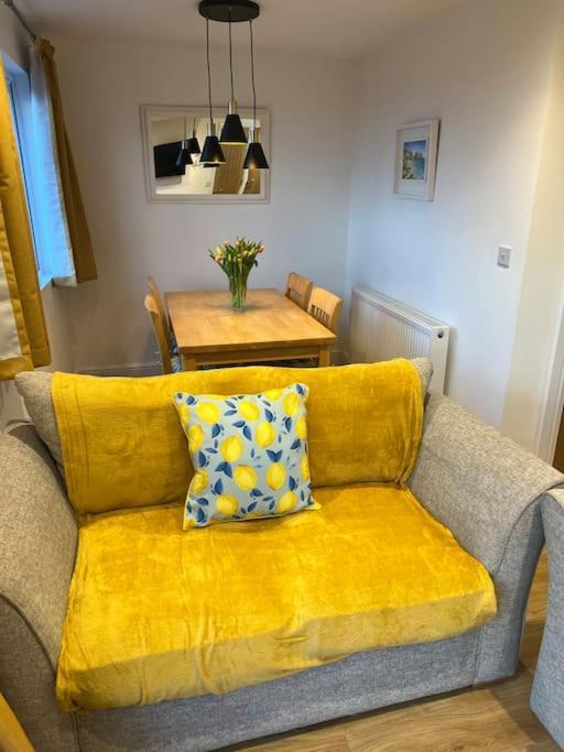 רדרות' Citrus Chalet, Modern Light And Airy! מראה חיצוני תמונה